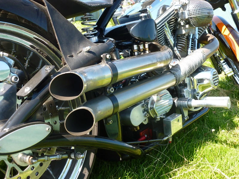 quitter motorcycle exhaust